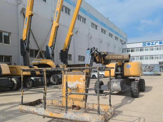 徐工GTBZ22S直臂式高空作業平臺