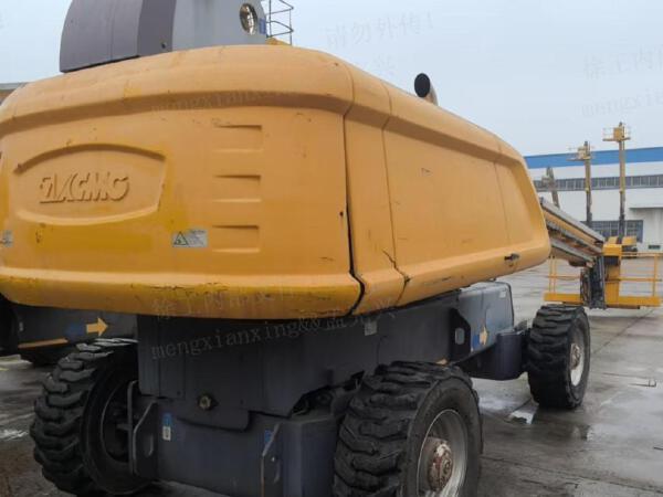 徐工GTBZ32S直臂式高空作業(yè)車