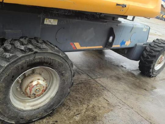 徐工GTBZ32S直臂式高空作業車