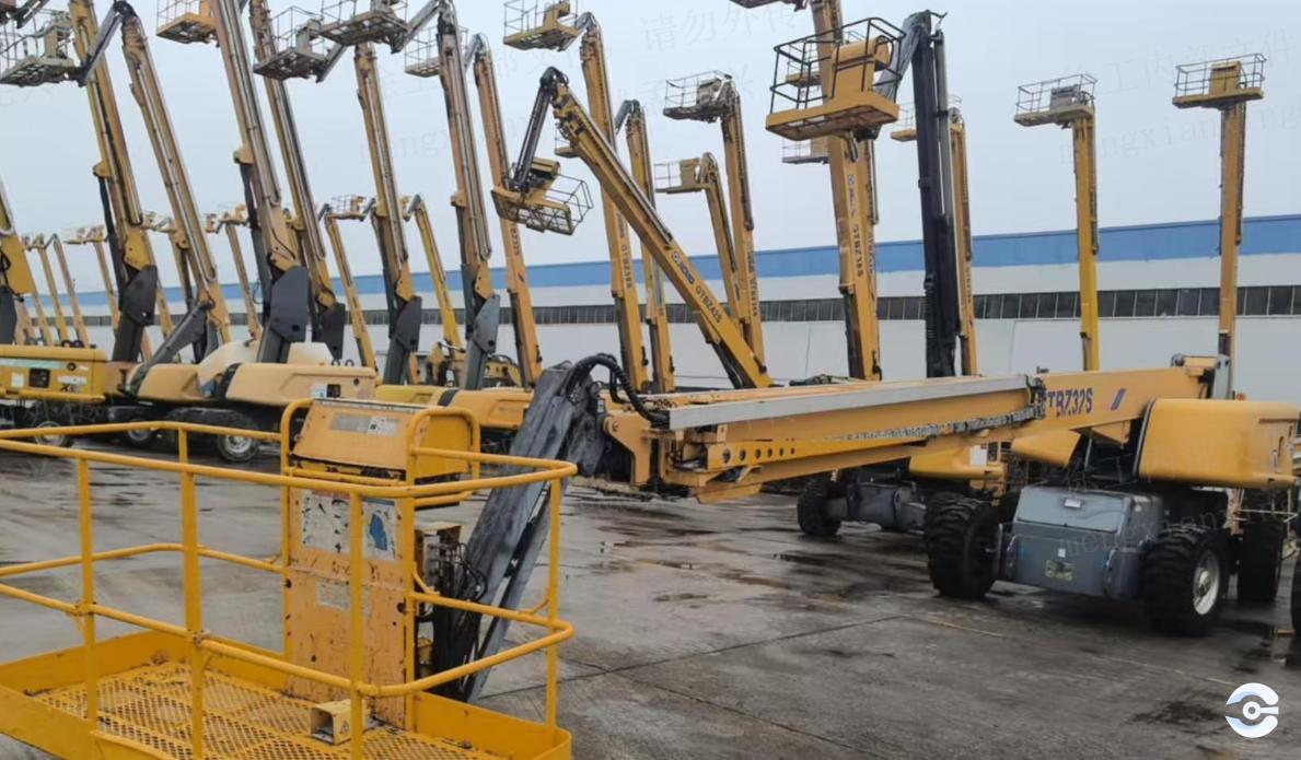 徐工GTBZ32S直臂式高空作業車