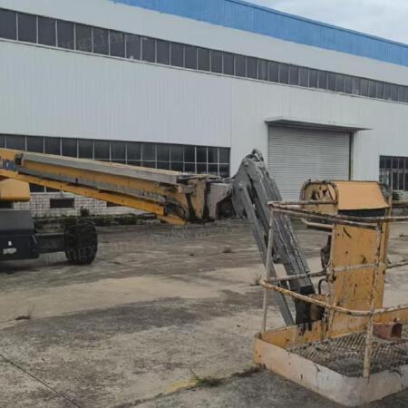 徐工GTBZ32S直臂式高空作业车