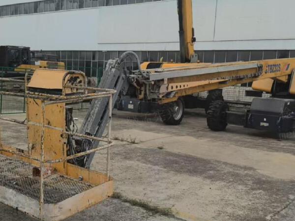 徐工GTBZ32S直臂式高空作業車