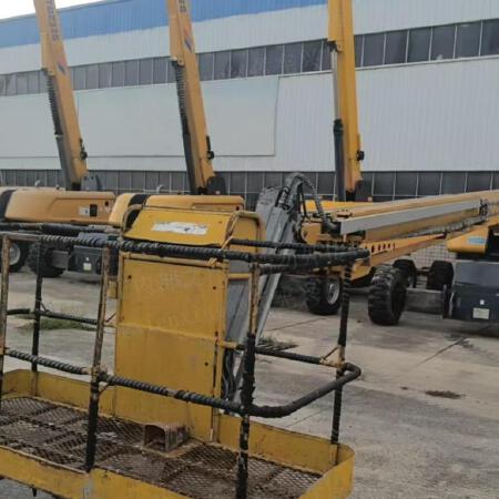 徐工GTBZ32S直臂式高空作业车