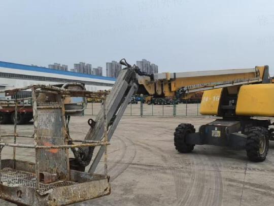 徐工GTBZ22S直臂式高空作業平臺