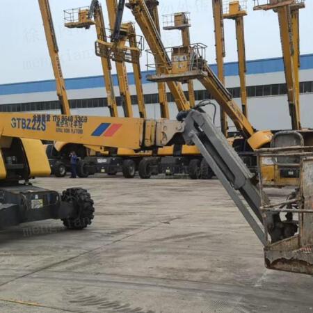 徐工GTBZ22S直臂式高空作业平台