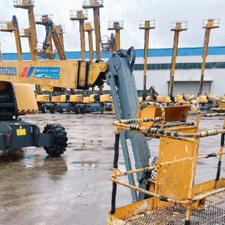 徐工GTBZ22S直臂式高空作业平台