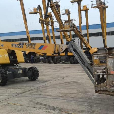 徐工GTBZ22S直臂式高空作业平台