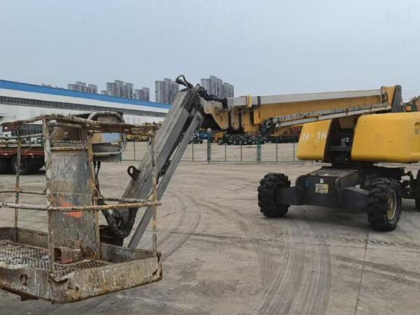 徐工GTBZ22S直臂式高空作業(yè)平臺