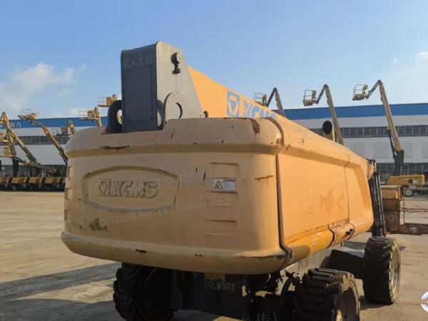 徐工GTBZ22S直臂式高空作業(yè)平臺