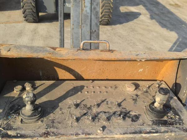 徐工GTBZ22S直臂式高空作業(yè)平臺