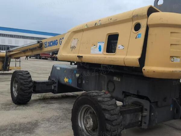 徐工GTBZ32S直臂式高空作業車