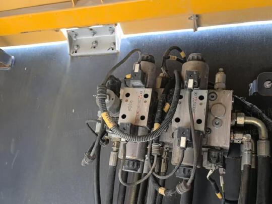 徐工GTBZ32S直臂式高空作業車