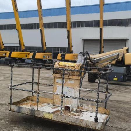 徐工GTBZ32S直臂式高空作业车