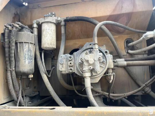 徐工XE380DK履帶式挖掘機