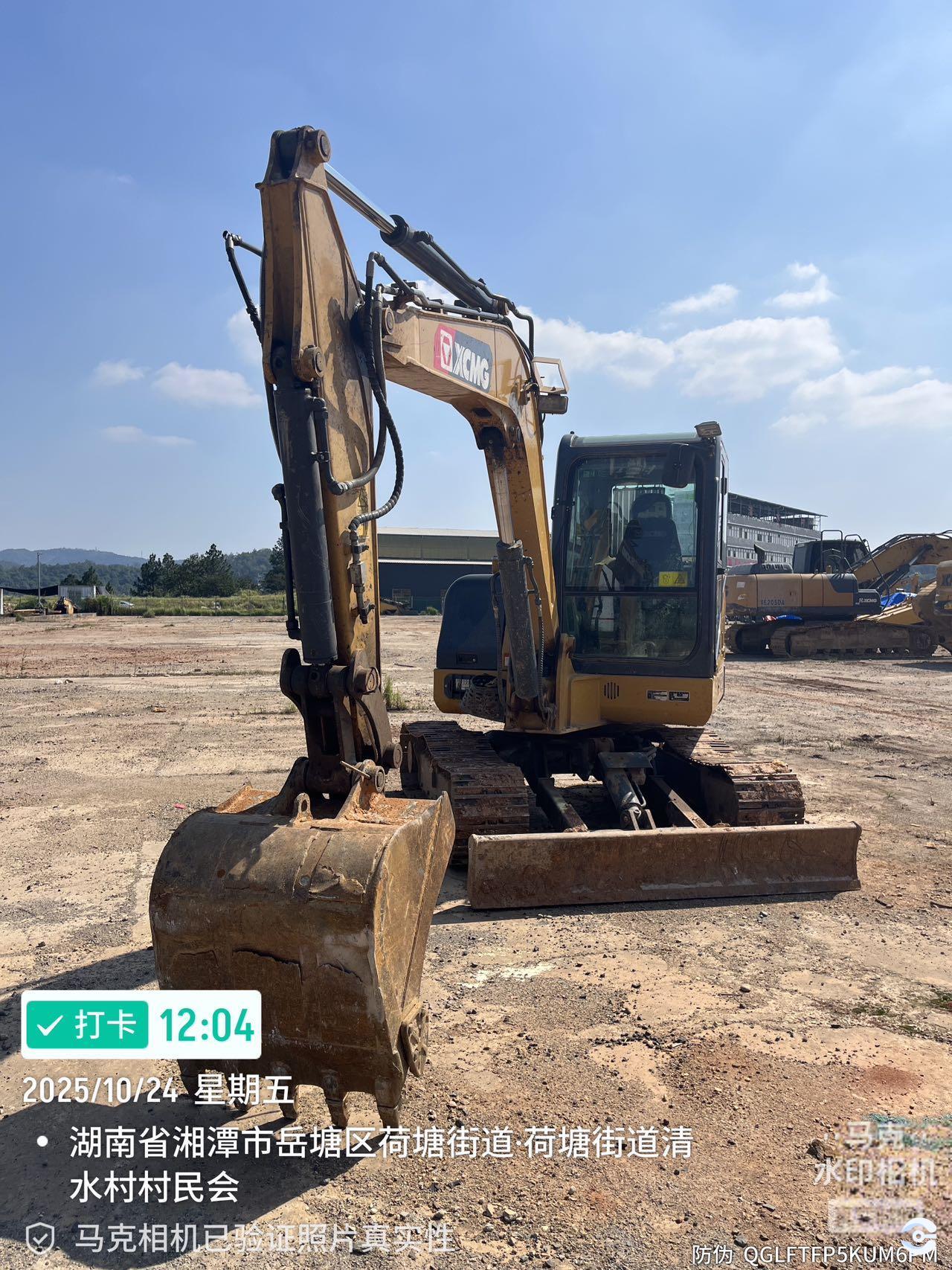 徐工XE60DA履帶式挖掘機