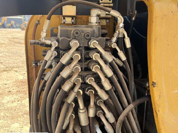 徐工XE60DA履帶式挖掘機