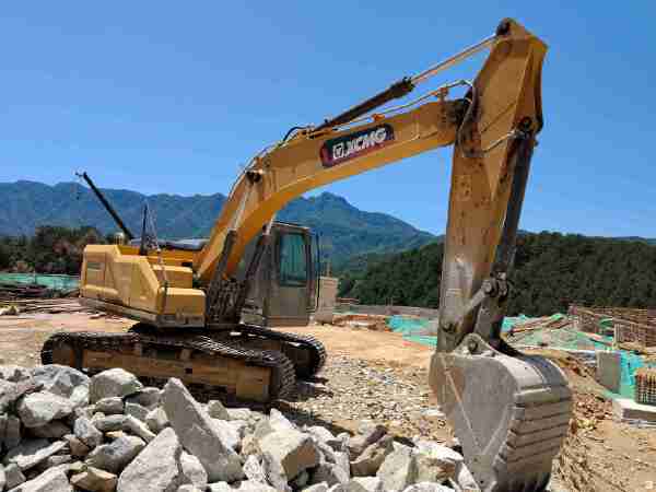 徐工XE200GH履带式挖掘机