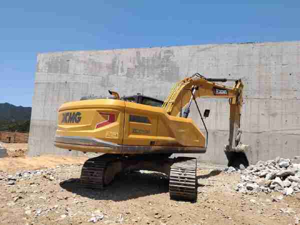 徐工XE200GH履带式挖掘机