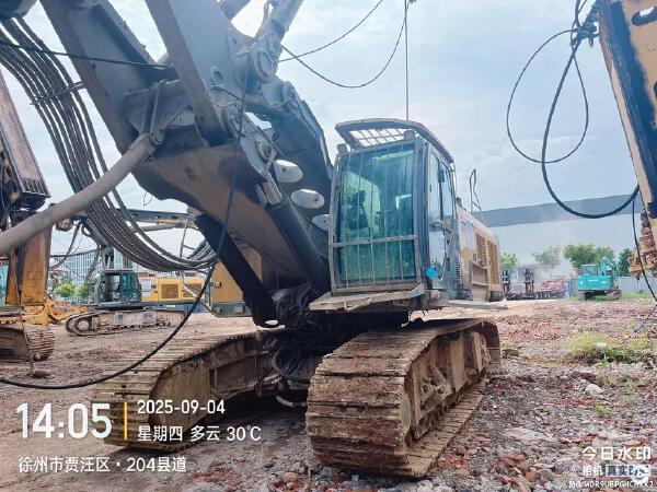 徐工XR240E旋挖鉆機