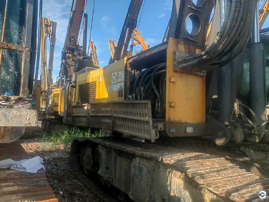 徐工XR240E旋挖鉆機