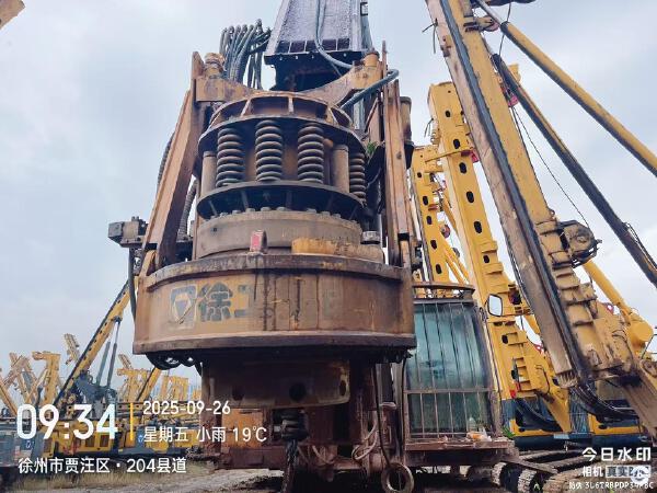 徐工XR240E旋挖鉆機(jī)