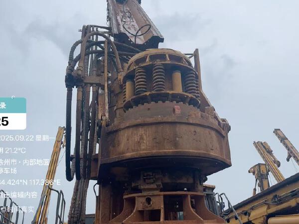 徐工XR220D旋挖鉆機(jī)