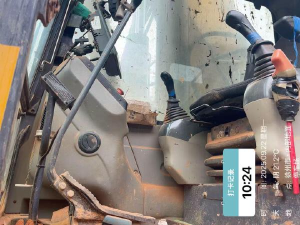 徐工XR220D旋挖鉆機(jī)