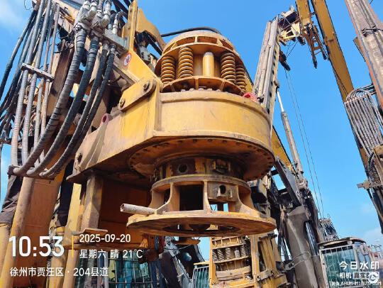 徐工XR220D旋挖鉆機