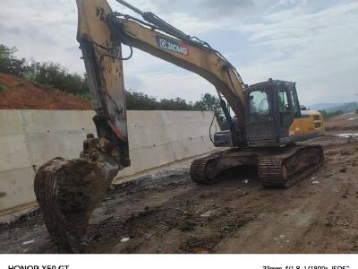 徐工XE215DA履帶式挖掘機(jī)