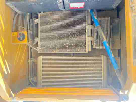 徐工XE200DA履帶式挖掘機