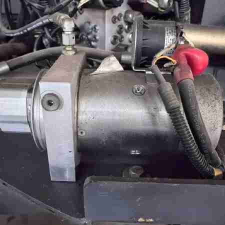 徐工GTBZ26S直臂式高空作业车