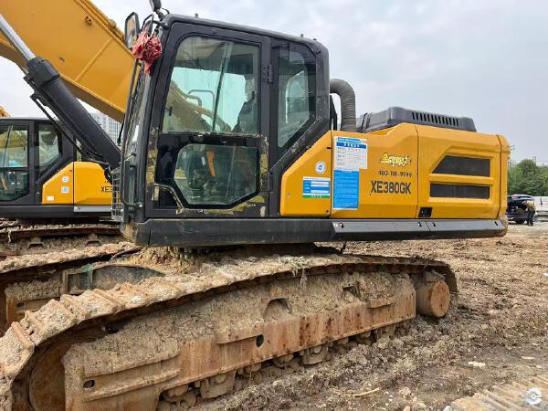 徐工XE380GK履帶式挖掘機(jī)