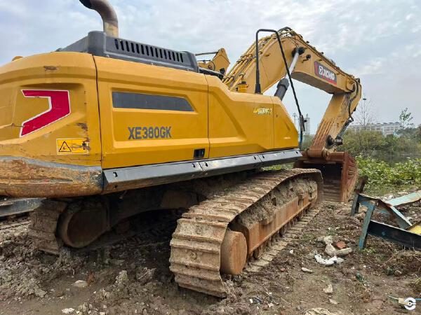 徐工XE380GK履帶式挖掘機(jī)