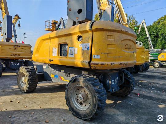 徐工GTBZ26S直臂式高空作業(yè)車