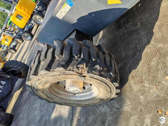 徐工GTBZ26S直臂式高空作業(yè)車