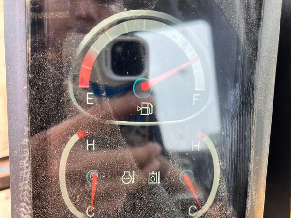 徐工XE60G履帶式挖掘機