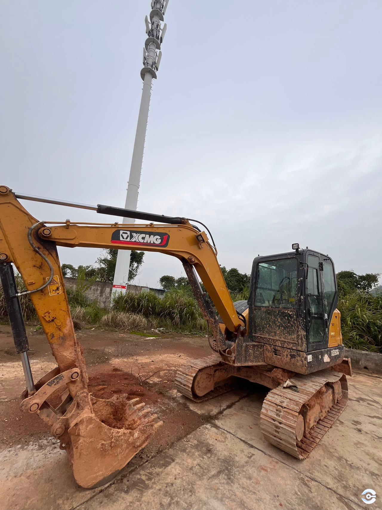 徐工XE60G履帶式挖掘機