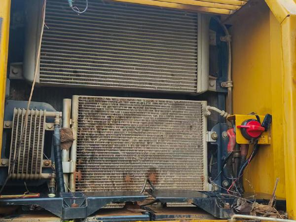 徐工XE200DA履帶式挖掘機(jī)