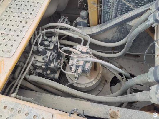 徐工XE380DK履帶式挖掘機