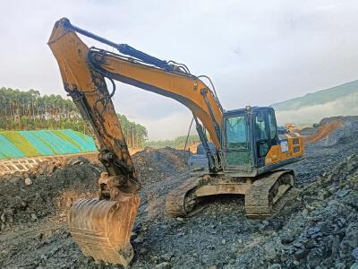 徐工XE215DA履帶式挖掘機