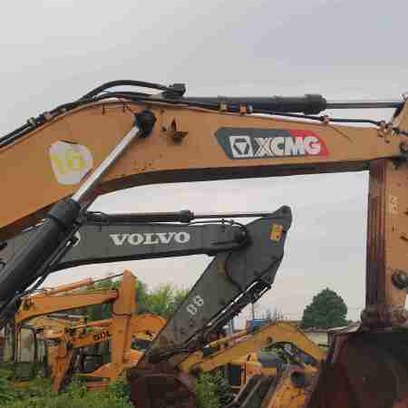 徐工XE490DK履带式挖掘机