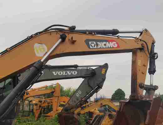 徐工XE490DK履带式挖掘机