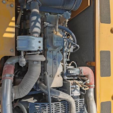 徐工XE215DA履带式挖掘机