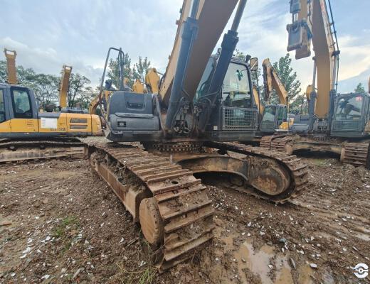 徐工XE400DK履带式挖掘机