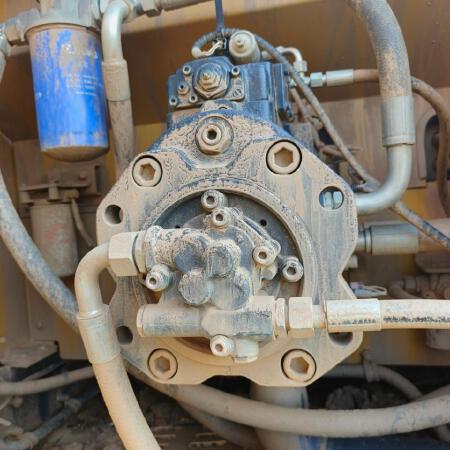 徐工XE400DK履带式挖掘机