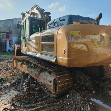 徐工XE400DK履带式挖掘机