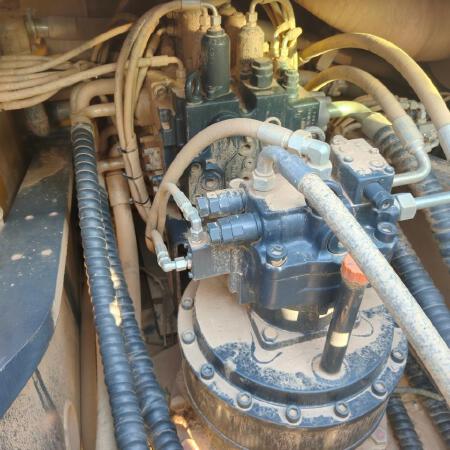 徐工XE400DK履带式挖掘机