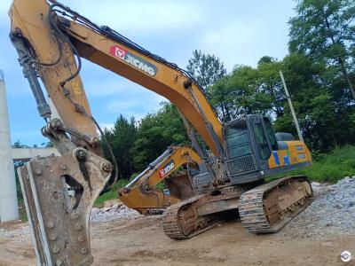 徐工XE370D履帶式挖掘機