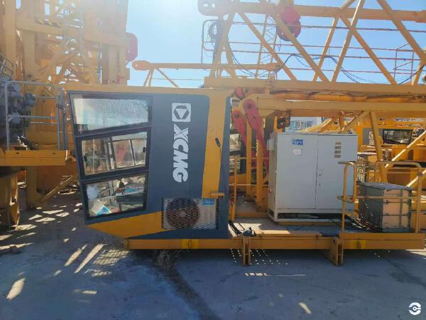 徐工XGT7022-12S塔式起重機