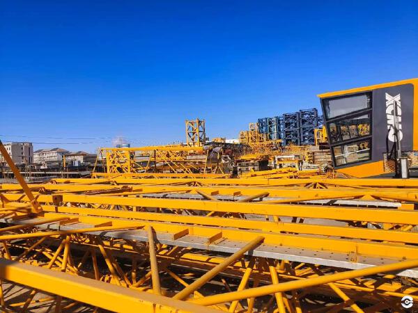 徐工XGT7022-12S塔式起重機